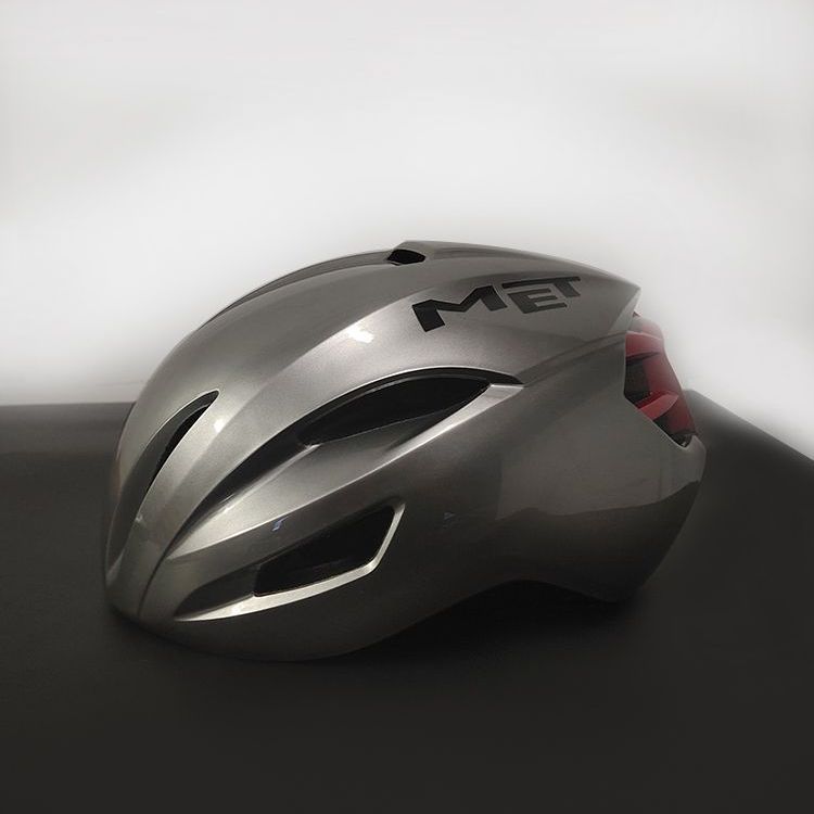 Italy New Unisex Cycling Helme - Ultra Cycling Gear 评论和价格