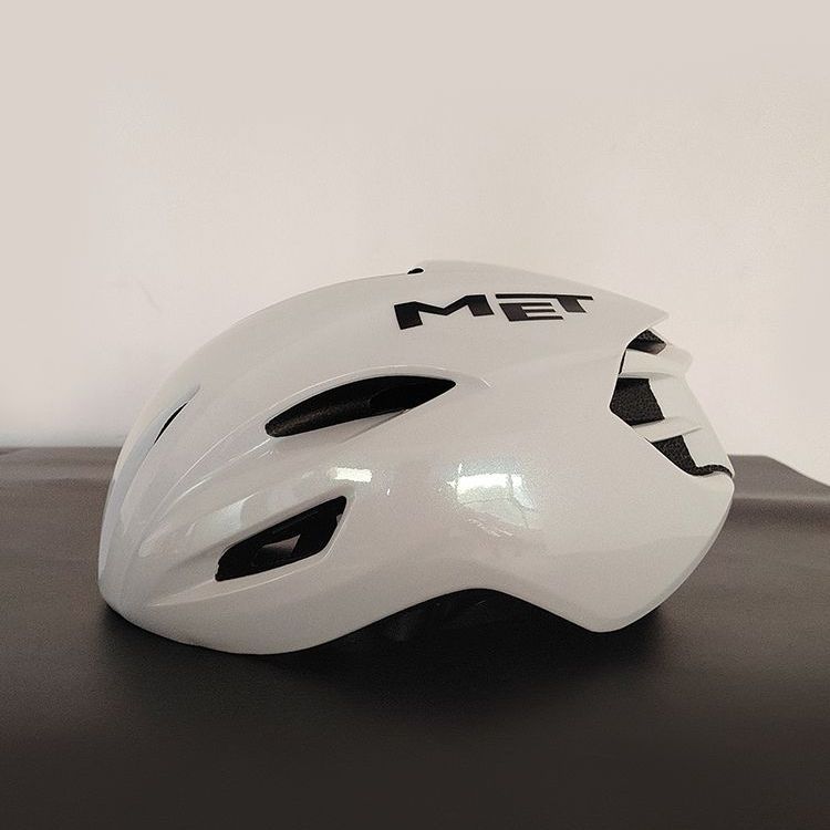 Italy New Unisex Cycling Helme - Ultra Cycling Gear 评论和价格